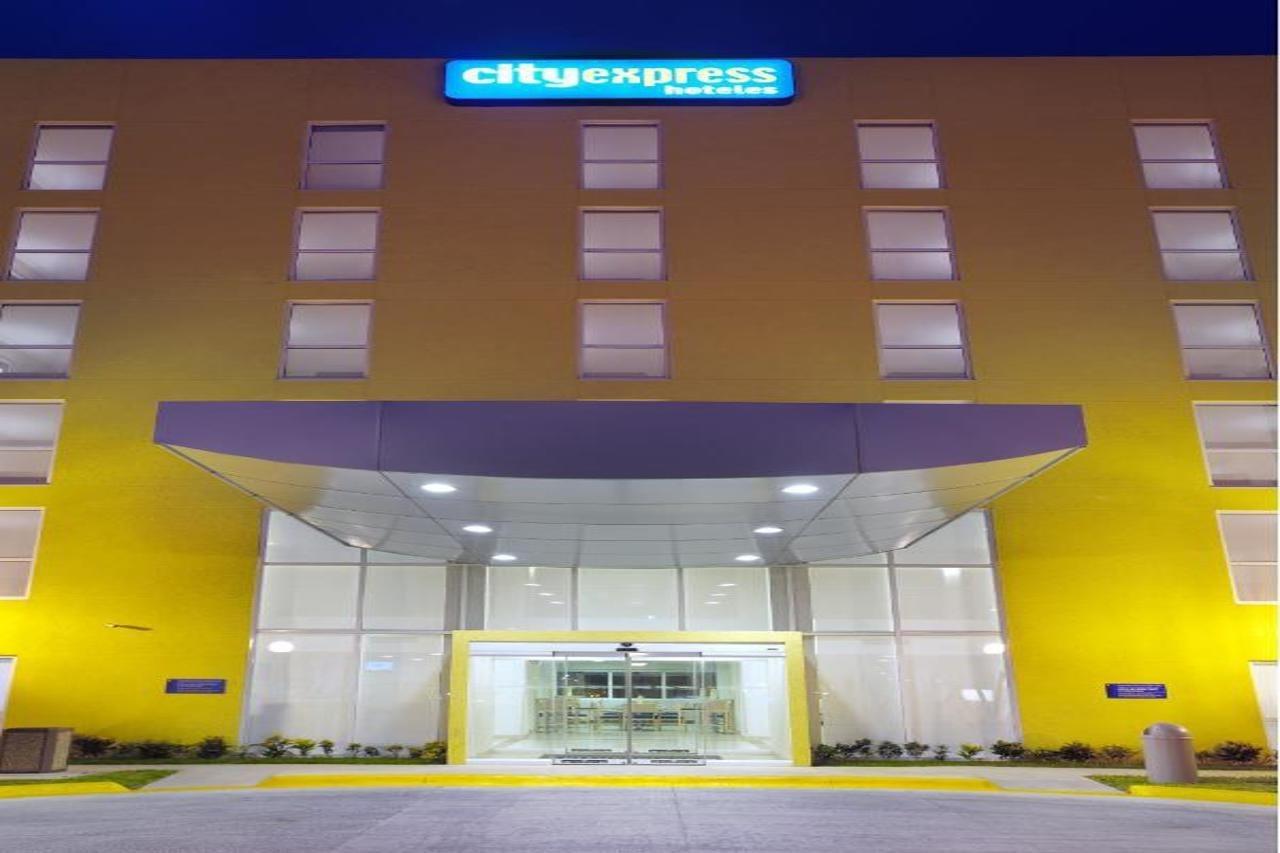 City Express Junior By Marriott Cancún Zewnętrze zdjęcie
