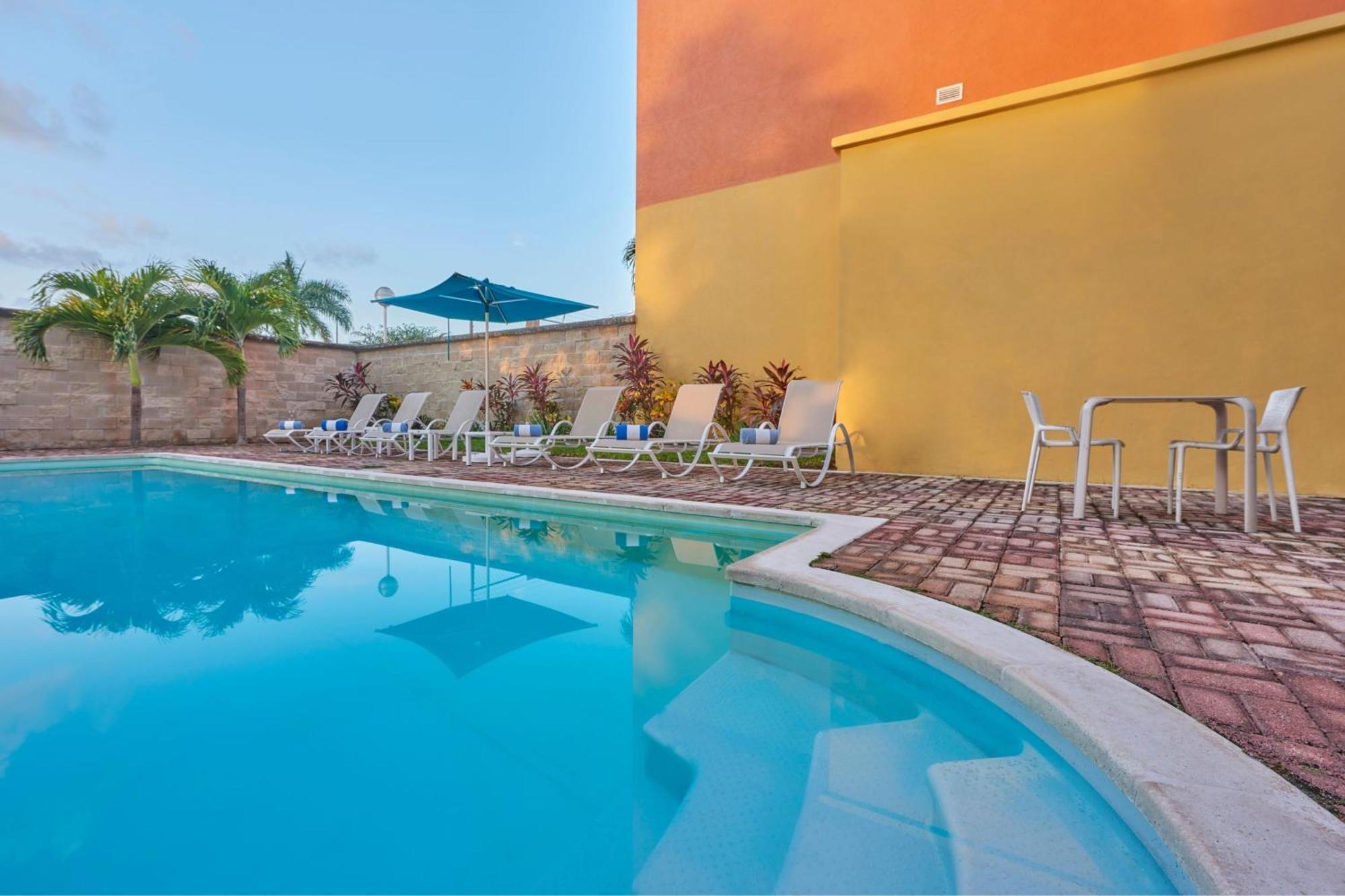 City Express Junior By Marriott Cancún Zewnętrze zdjęcie