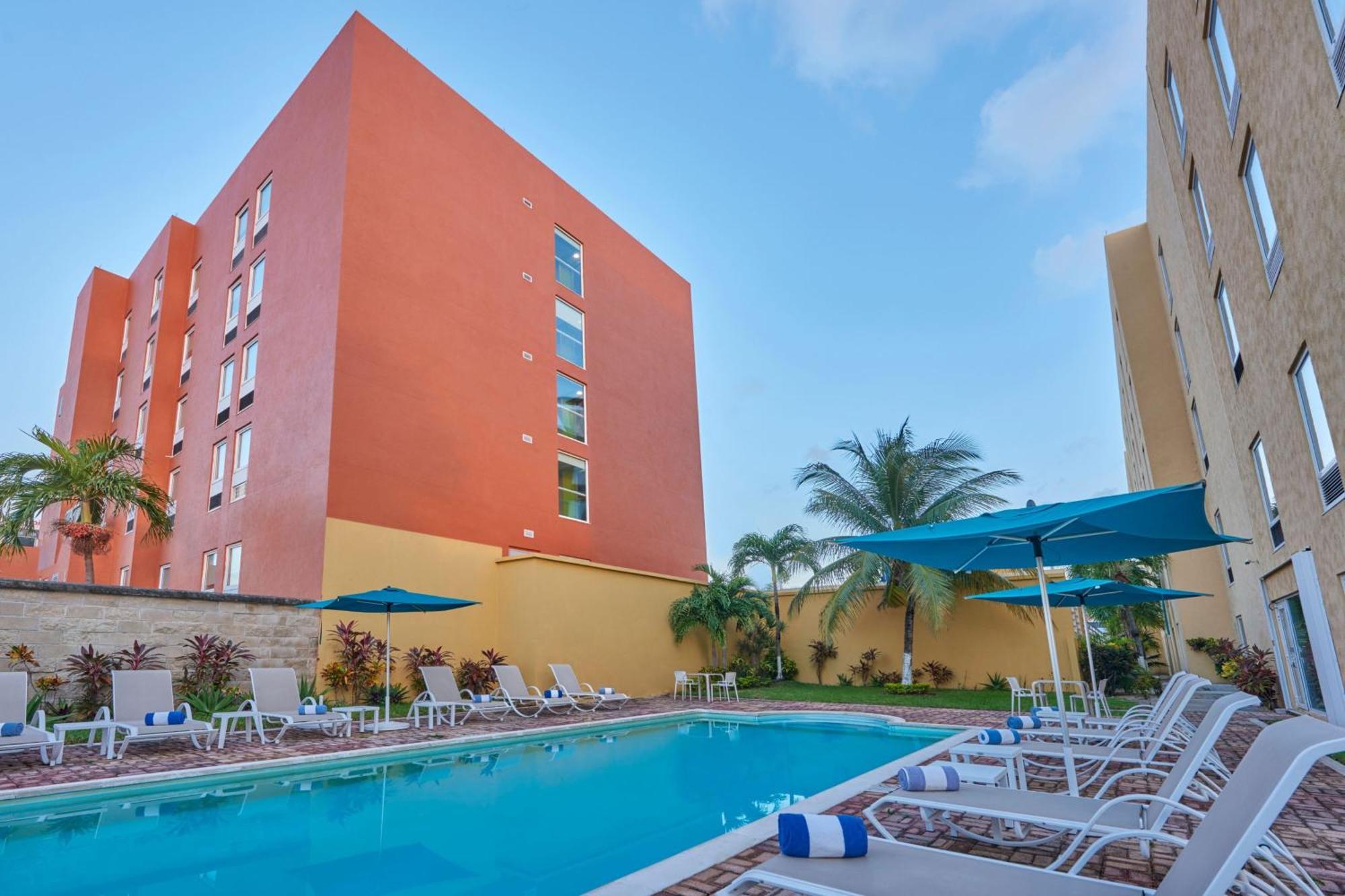 City Express Junior By Marriott Cancún Zewnętrze zdjęcie