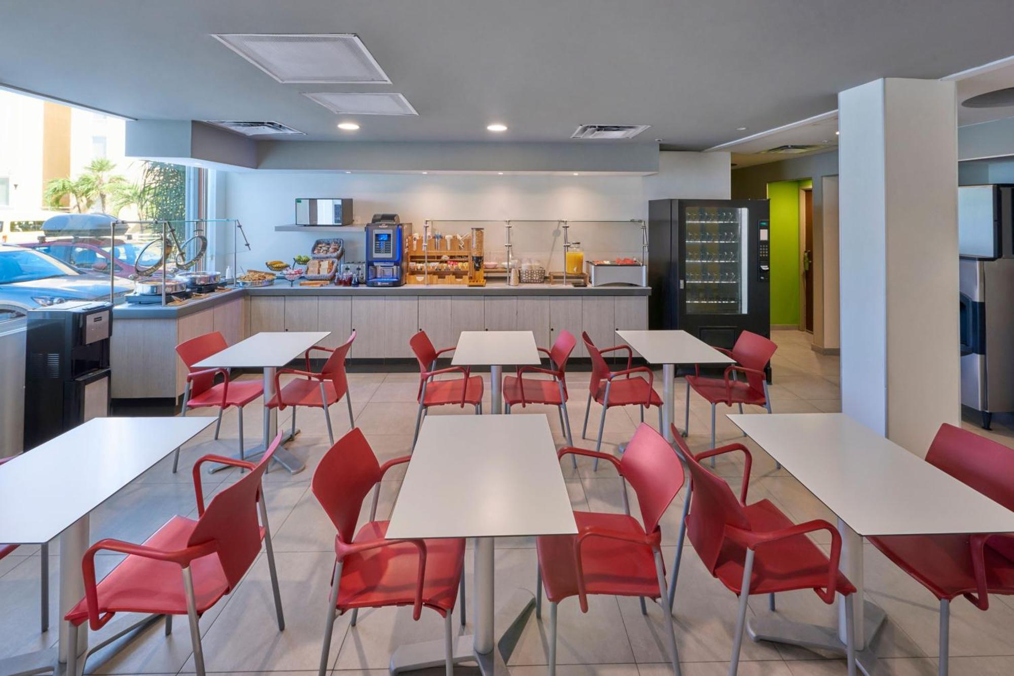 City Express Junior By Marriott Cancún Zewnętrze zdjęcie