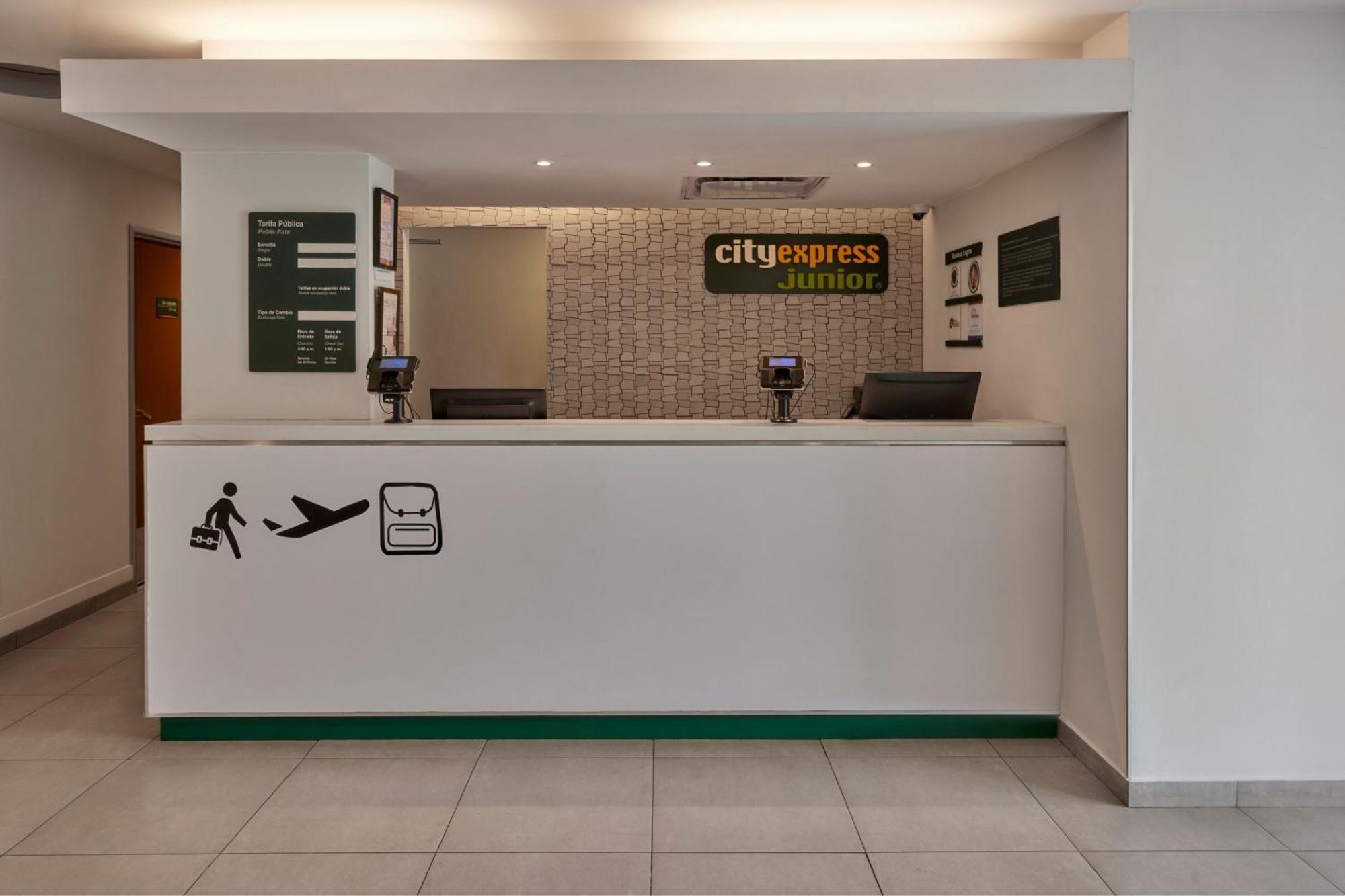 City Express Junior By Marriott Cancún Zewnętrze zdjęcie