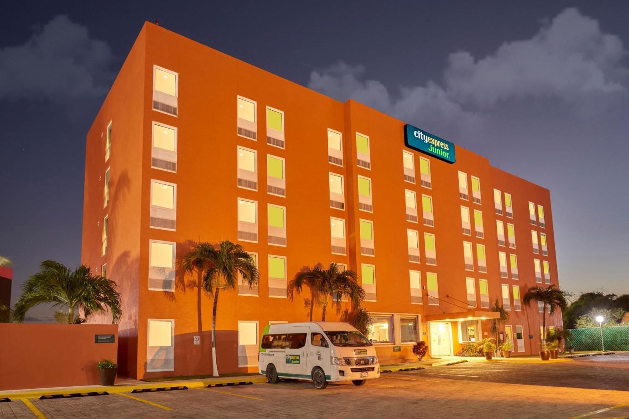 City Express Junior By Marriott Cancún Zewnętrze zdjęcie