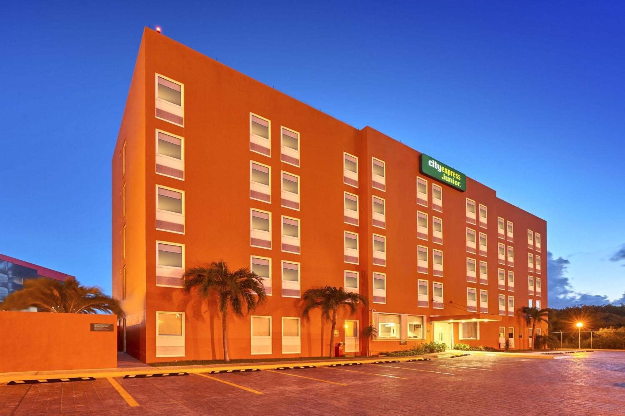 City Express Junior By Marriott Cancún Zewnętrze zdjęcie